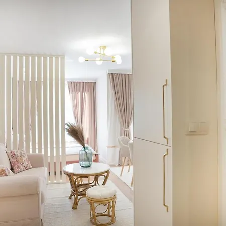 Host2u Lux - Breakfast - Free Parking * Μπάνσκο